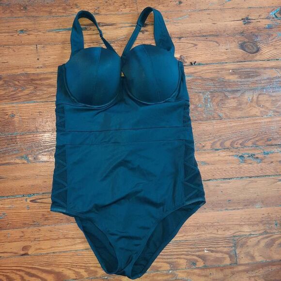 Torrid Black One Piece Swim Suit 2X - Picture 1 of 3